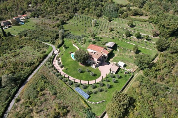 casa indipendente in vendita a Castel Focognano in zona Salutio