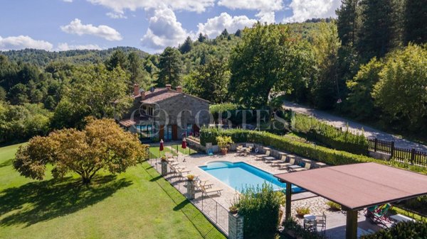 casa indipendente in vendita a Castel Focognano