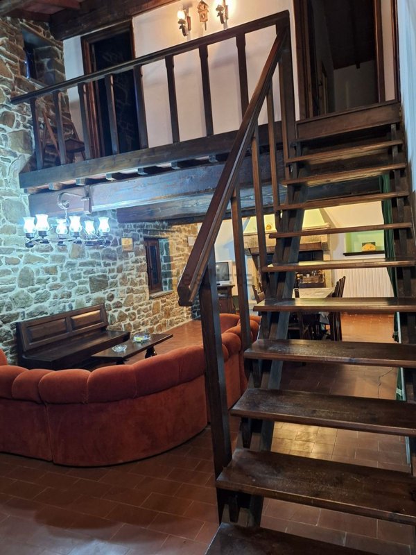 casa indipendente in vendita a Castel Focognano in zona Salutio