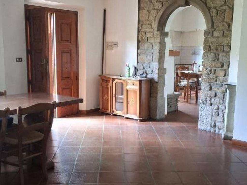 casa indipendente in vendita a Castel Focognano