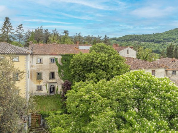 appartamento in vendita a Castel Focognano in zona Zenna