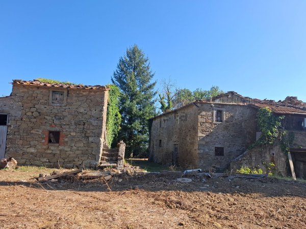casa indipendente in vendita a Castel Focognano
