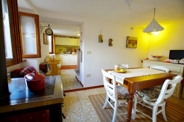 appartamento in vendita a Castel San Niccolò in zona Cetica