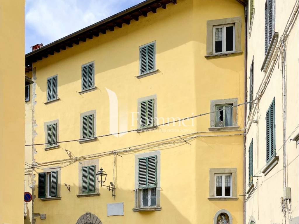intera palazzina in vendita a Castel San Niccolò