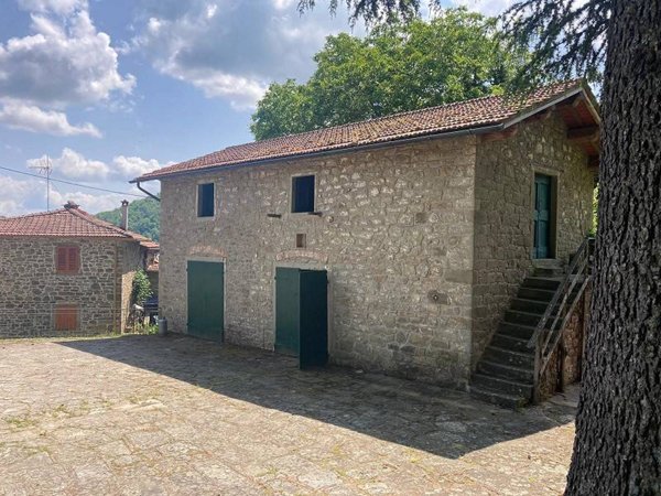 casa indipendente in vendita a Castel San Niccolò