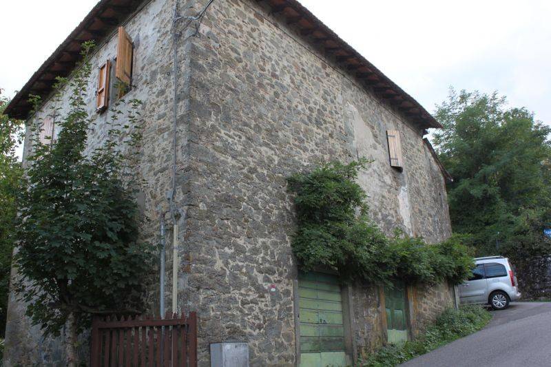 casa indipendente in vendita a Castel San Niccolò in zona Cetica