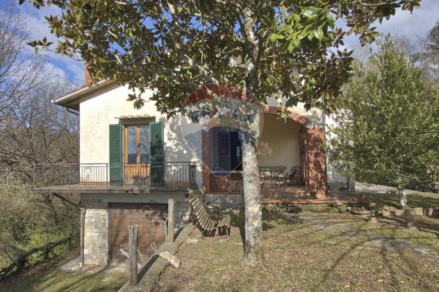 casa indipendente in vendita a Castel San Niccolò in zona Borgo alla Collina