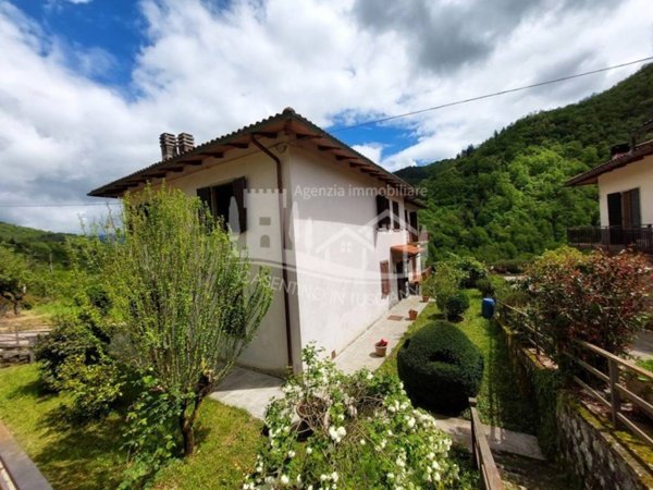 casa indipendente in vendita a Castel San Niccolò