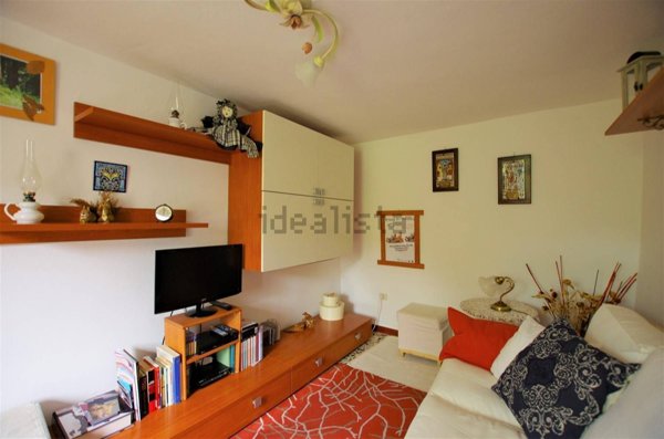 casa indipendente in vendita a Castel San Niccolò in zona Cetica