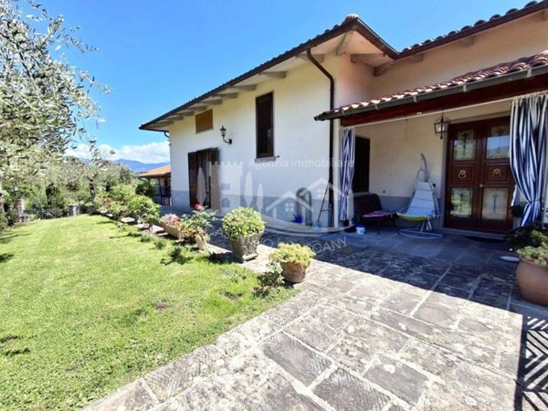 casa indipendente in vendita a Castel San Niccolò