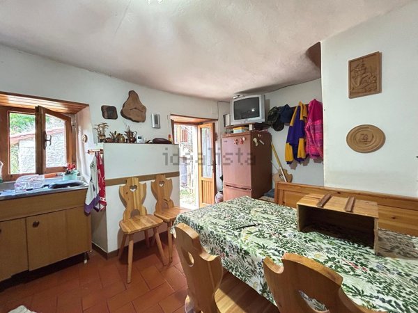 appartamento in vendita a Castel San Niccolò in zona Garliano
