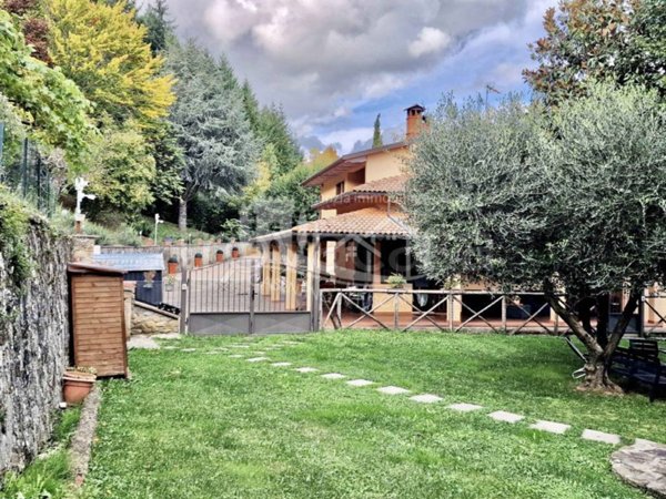 casa indipendente in vendita a Castel San Niccolò