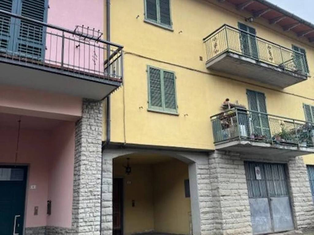 appartamento in vendita a Castel San Niccolò in zona Prato di Strada