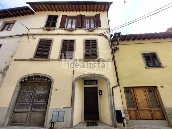 appartamento in vendita a Castel San Niccolò in zona Prato di Strada
