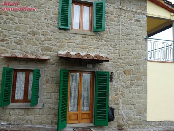 casa indipendente in vendita a Castel San Niccolò in zona Battifolle