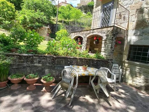 appartamento in vendita a Castel San Niccolò in zona Caiano