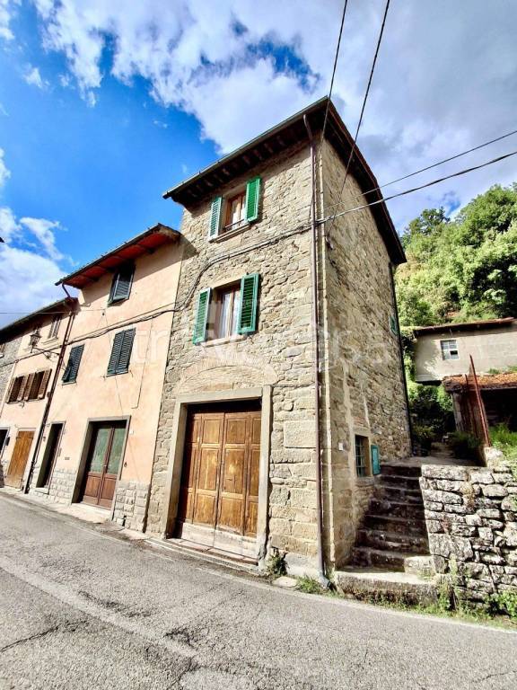 appartamento in vendita a Castel San Niccolò in zona Rifiglio