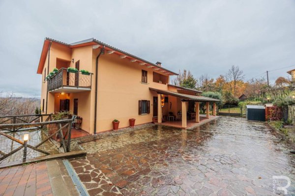 casa indipendente in vendita a Castel San Niccolò