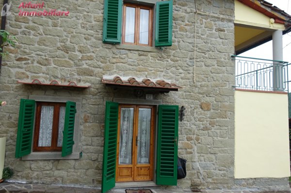 casa indipendente in vendita a Castel San Niccolò in zona Battifolle