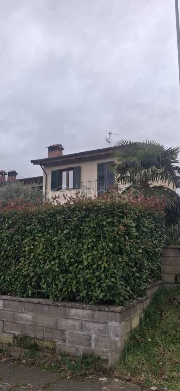 casa indipendente in vendita a Castel San Niccolò in zona Borgo alla Collina