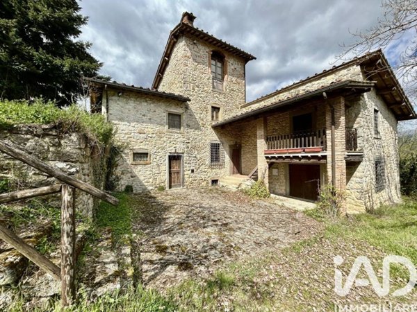 casa indipendente in vendita a Castel San Niccolò in zona Borgo alla Collina