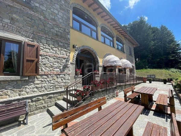 negozio in vendita a Castel San Niccolò