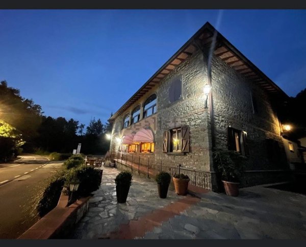 appartamento in vendita a Castel San Niccolò in zona Cetica