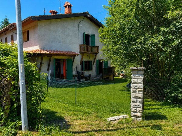 casa indipendente in vendita a Castel San Niccolò in zona Borgo alla Collina