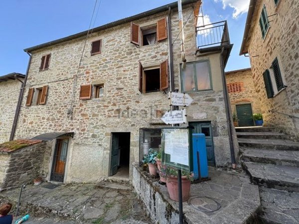 casale in vendita a Castel San Niccolò