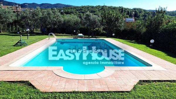 casa indipendente in vendita a Castiglion Fibocchi