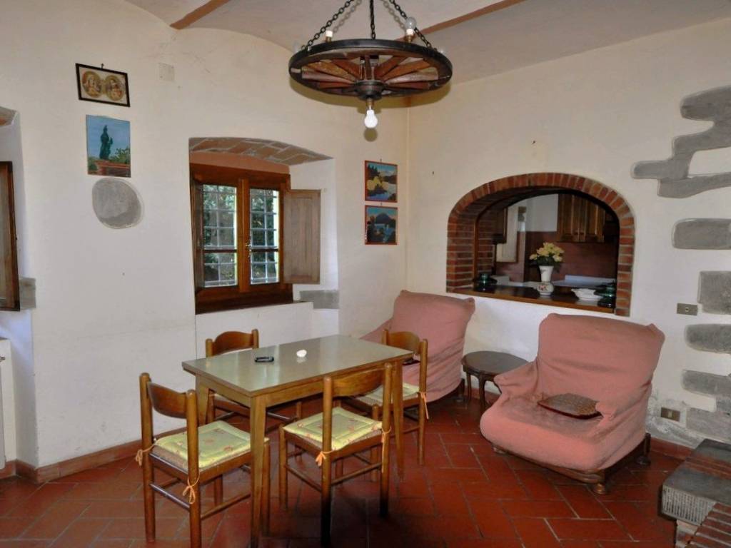 casa indipendente in vendita a Castiglion Fibocchi in zona Gello Biscardo