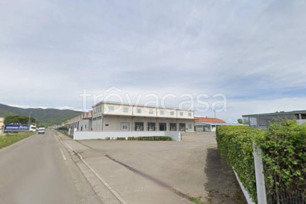 locale commerciale in vendita a Castiglion Fibocchi