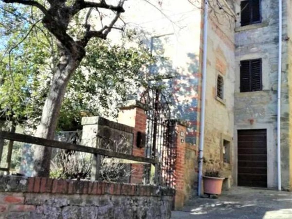 casa indipendente in vendita a Castiglion Fibocchi in zona Gello Biscardo