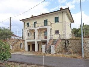 casa indipendente in vendita a Castiglion Fiorentino