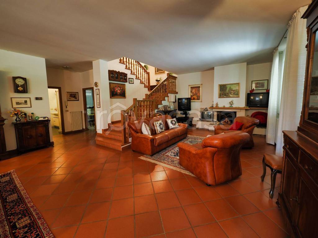 casa indipendente in vendita a Castiglion Fiorentino