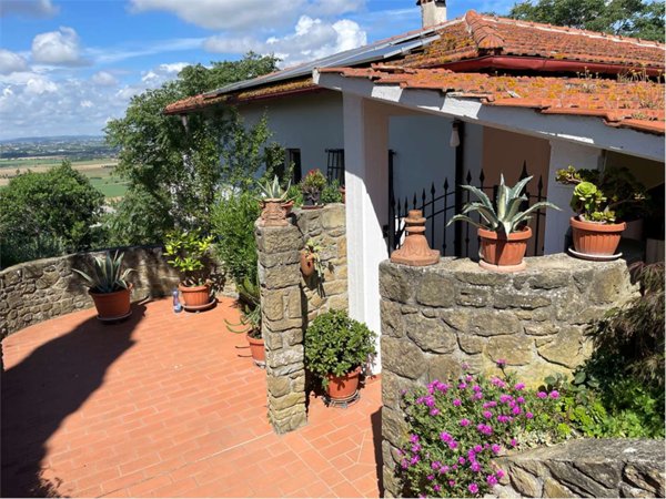 casa indipendente in vendita a Castiglion Fiorentino