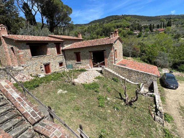casa indipendente in vendita a Castiglion Fiorentino