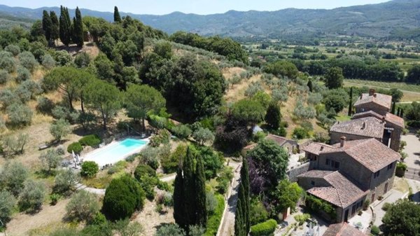 casa indipendente in vendita a Castiglion Fiorentino