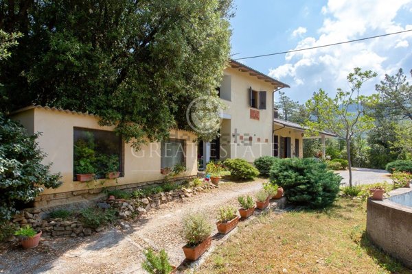 casa indipendente in vendita a Castiglion Fiorentino