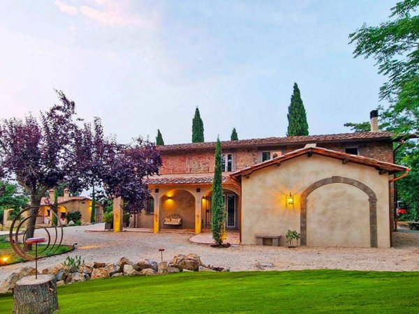 casa indipendente in vendita a Castiglion Fiorentino