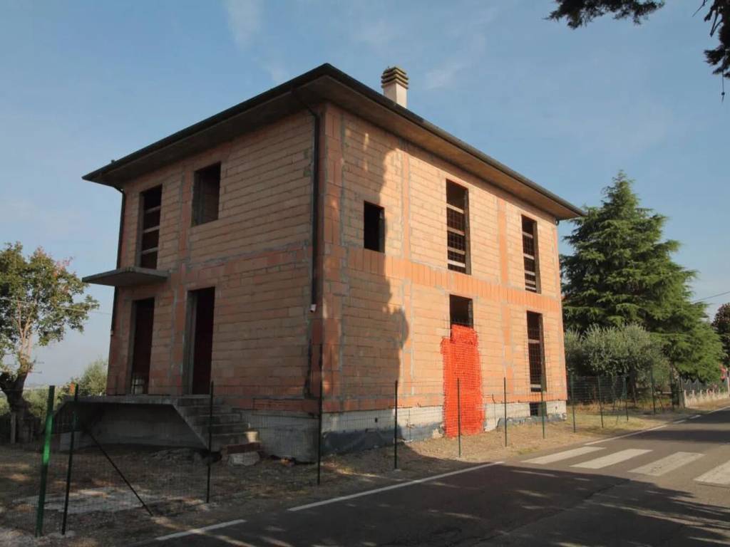 casa indipendente in vendita a Castiglion Fiorentino in zona Brolio