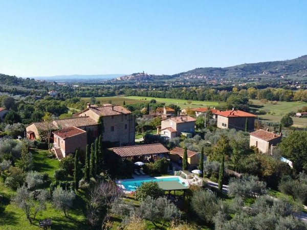 casale in vendita a Castiglion Fiorentino in zona Pergognano