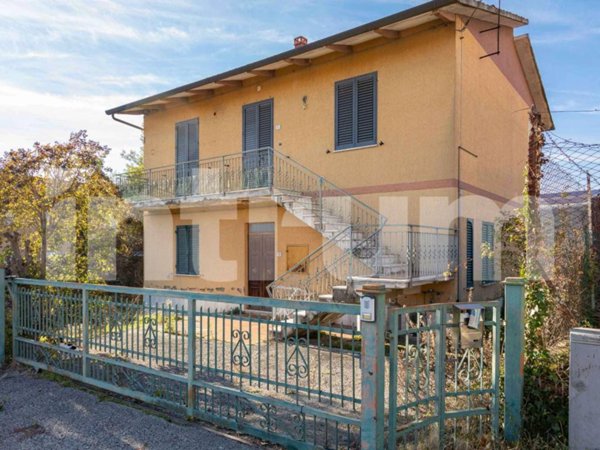 casa indipendente in vendita a Castiglion Fiorentino