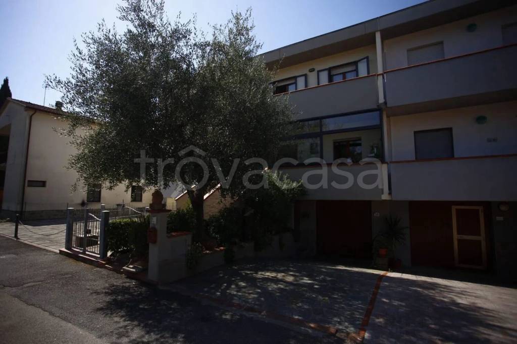 casa indipendente in vendita a Castiglion Fiorentino