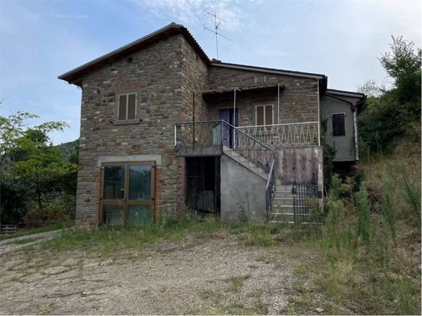 appartamento in vendita a Castiglion Fiorentino in zona Pergognano