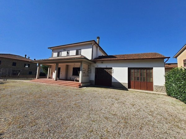 casa indipendente in vendita a Castiglion Fiorentino