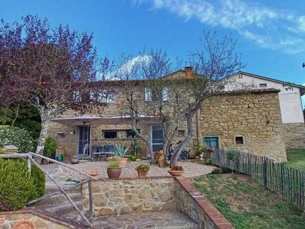 casa indipendente in vendita a Castiglion Fiorentino in zona Mammi