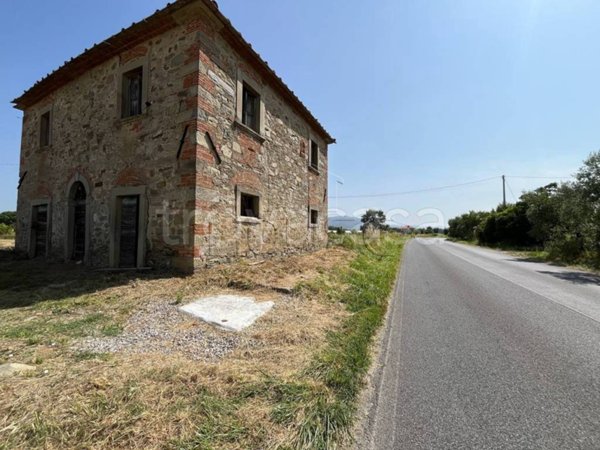 casa indipendente in vendita a Castiglion Fiorentino