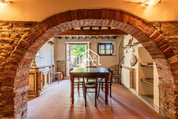 casa indipendente in vendita a Castiglion Fiorentino
