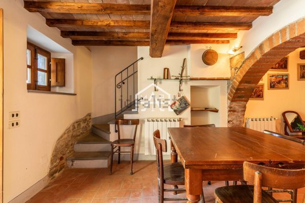 casa indipendente in vendita a Castiglion Fiorentino